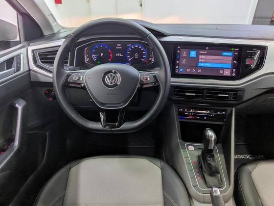 VOLKSWAGEN VIRTUS 1.0 200 TSI HIGHLINE AUTOMÁTICO